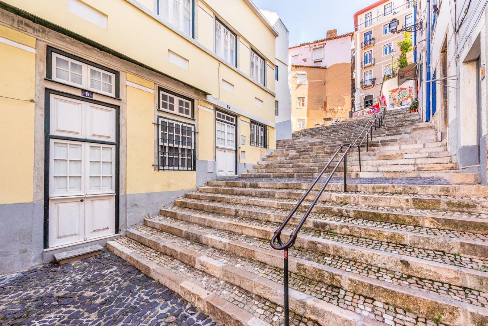 Appartamento Guestready - Baixa Blues Lisbona Esterno foto